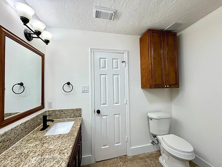6427 Liberty Valley Dr — Photo 30