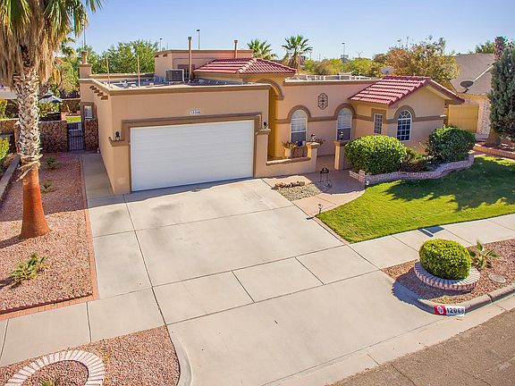 3rd image of 12068 Pueblo Laguna Dr