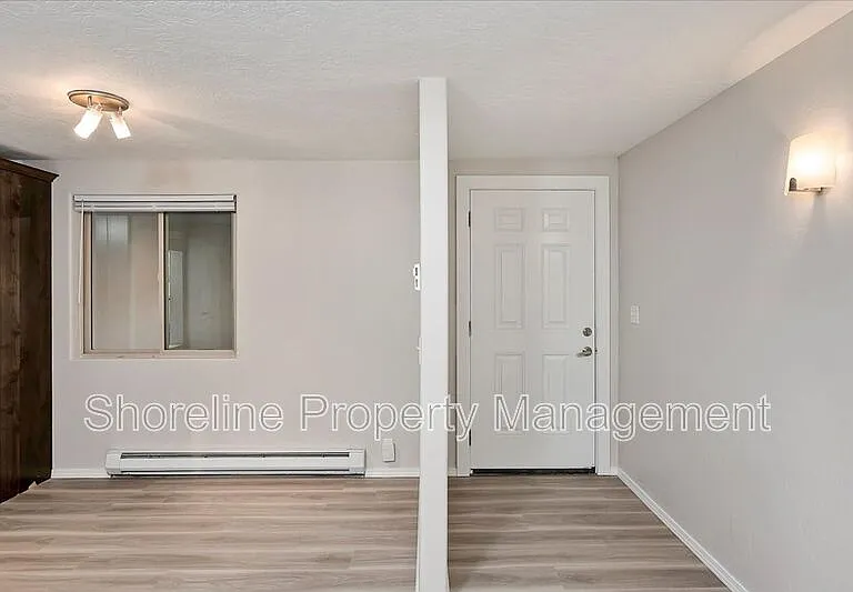 2085 W Brittany Ln #101 — Photo 7