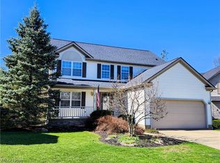 107 Cedar Gln, Chardon, OH