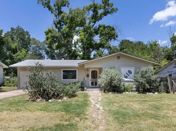 610 Stephen St, Kerrville, TX 78028