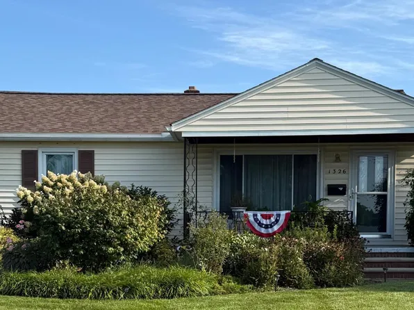 1326 W 29th St, Lorain, OH 44052