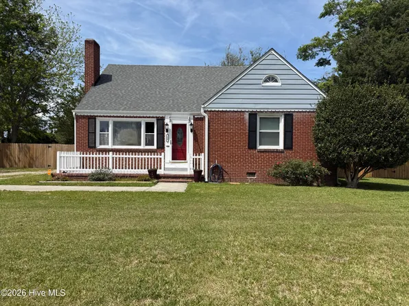 109 Forest Hill Dr, Havelock, NC 28532