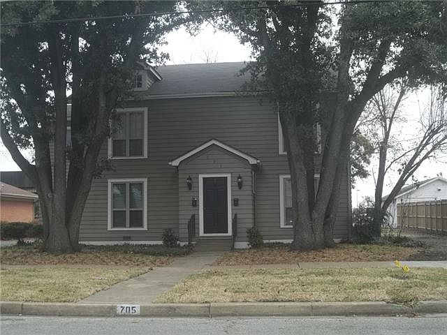 1st image of 705 W Knox St