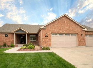 7621 Hawthorne Dr, Cheyenne, WY 82009