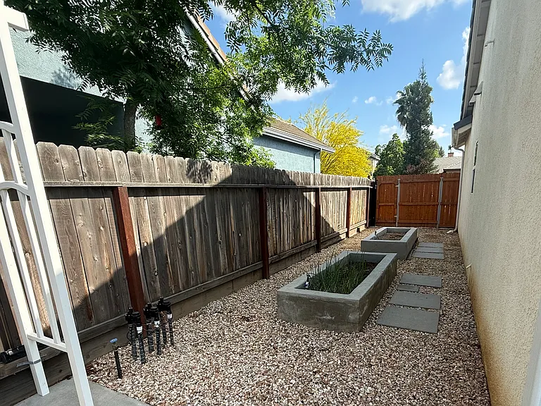 1126 E Pinehurst Ave — Photo 19