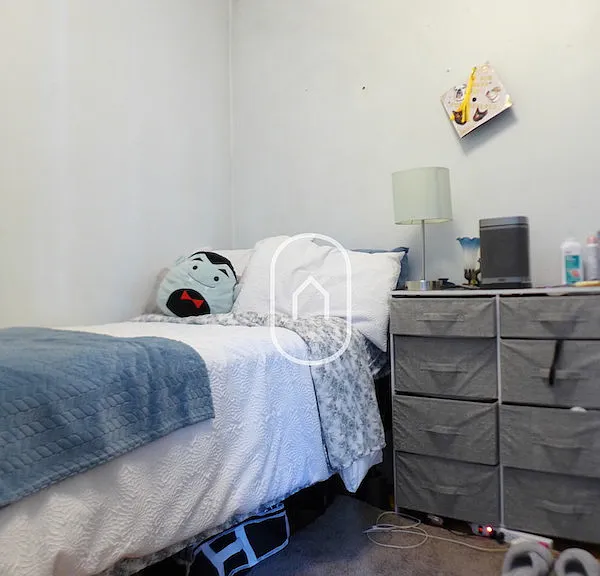 1576 Tremont St — Photo 9