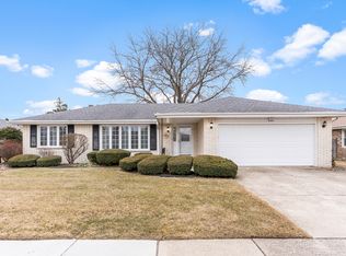 7601 Sycamore Dr, Orland Park, IL 60462