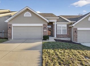 1716 Preston Centre Dr, Fenton, MO 63026