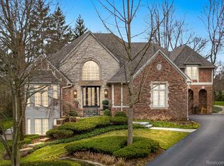 551 Provencal Pl, Bloomfield Hills, MI 48302