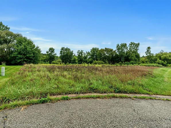 76297 Rosemary Ct, Romeo, MI 48065
