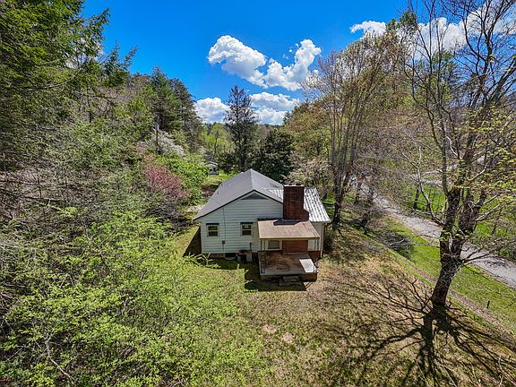 5th image of 1263 Old Tallulah Rd