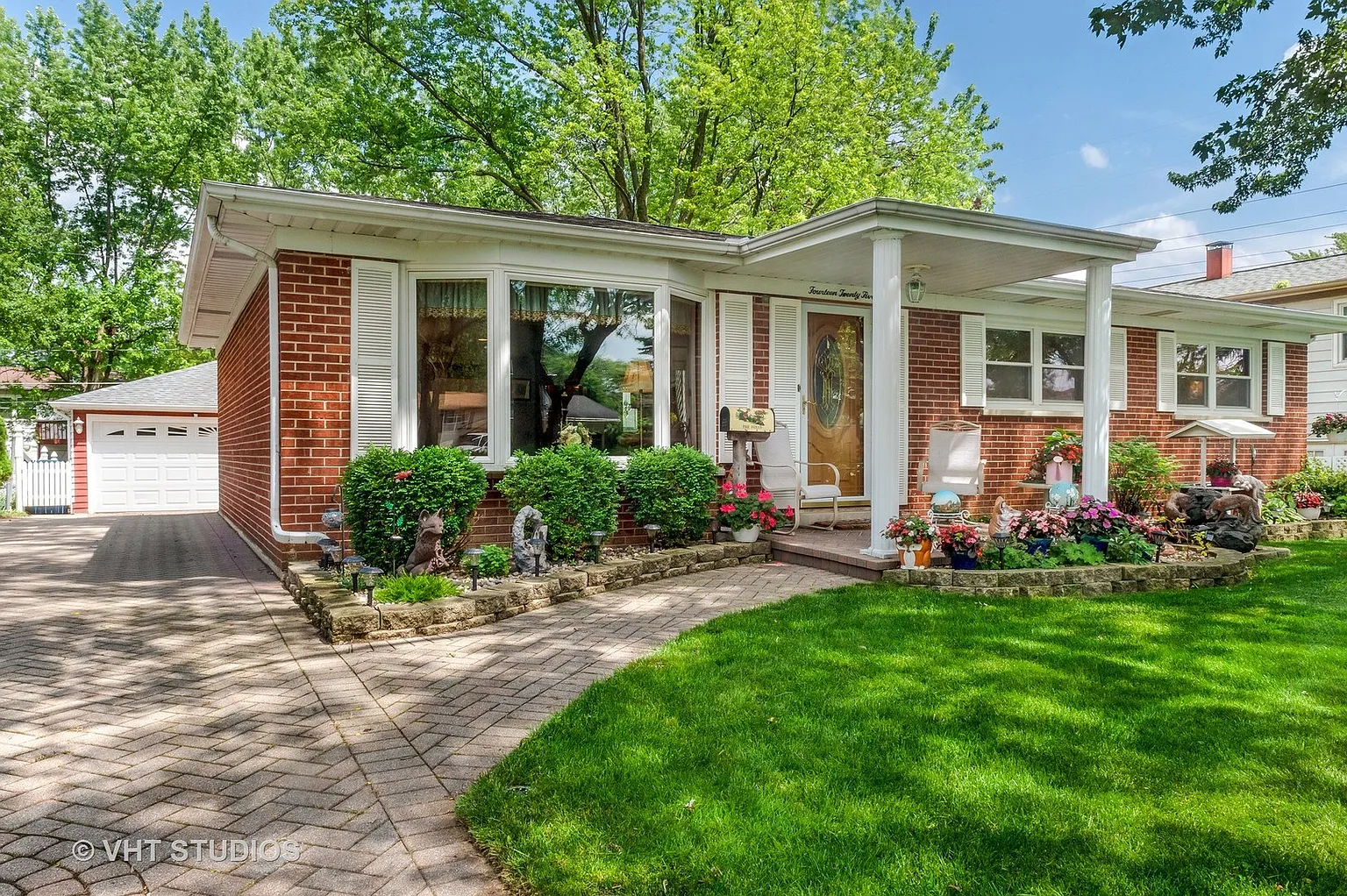 1425 S Robert Dr photo 1