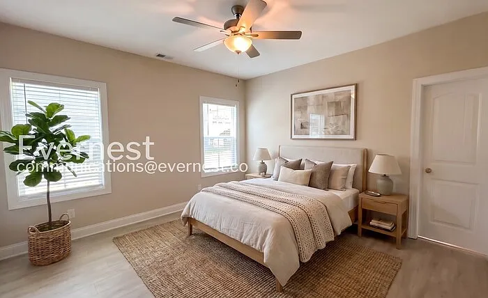 5 bed, 2.5 bath, 2200 sqft, $2,795 — Photo 3