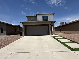 1099 Sky River St, El Paso, TX 79928