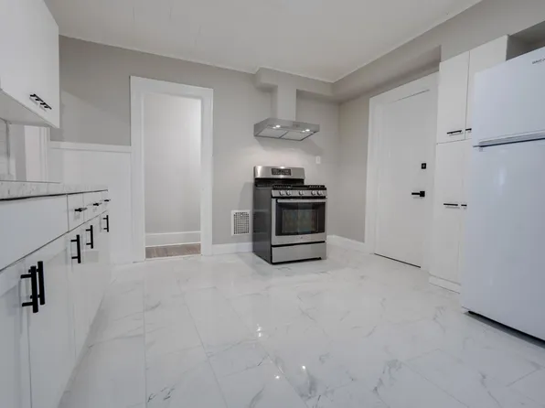 14 Kenyon Ct #1, Utica, NY 13501