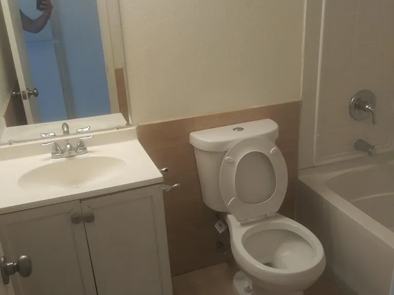 4709 E Jones Ave — Photo 24
