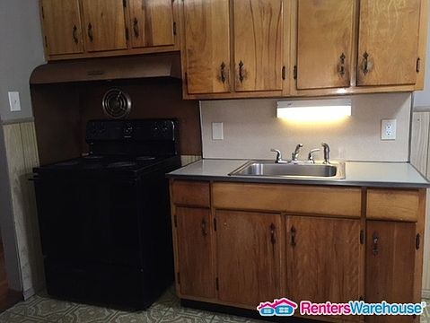 3rd image of 10833 Glen Garry Rd