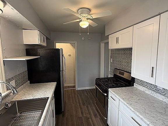 2nd image of 3919 Gaywood Dr