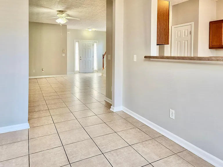 5361 Paramount View Way — Photo 8