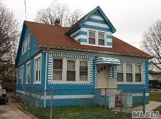 251 Monitor St, Westbury, NY 11590