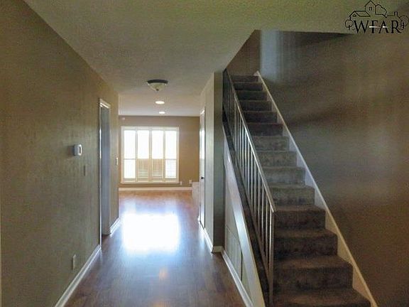5th image of 3030 Barrywood Dr