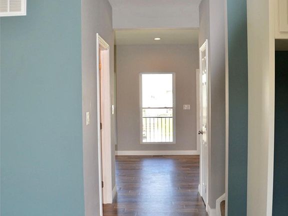 Hallway from kitchen to living room