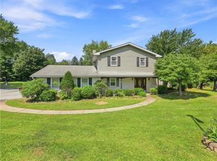 2815 Semmel Rd, Slatington, PA 18080