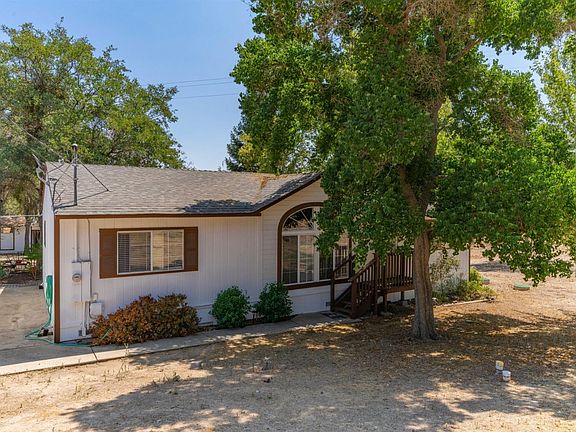 3rd image of 2880 Dennis Ct