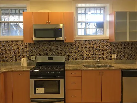 Rented by Compass | media 30