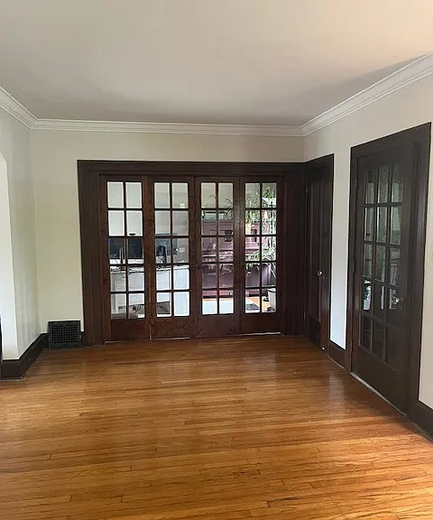 17900 Lakewood Heights Blvd — Photo 2