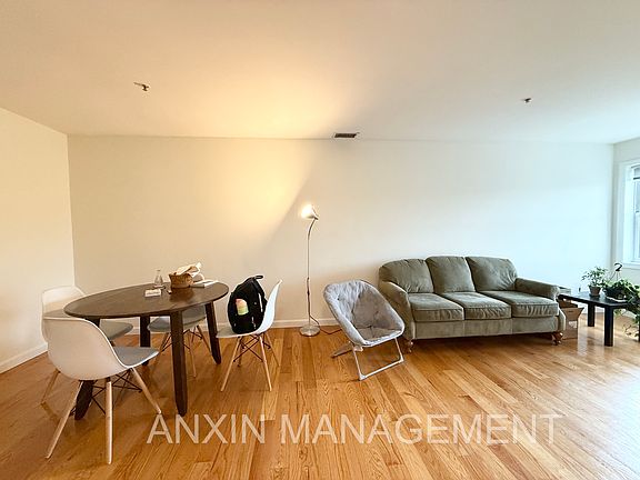4th image of 660 Cambridge St APT 401