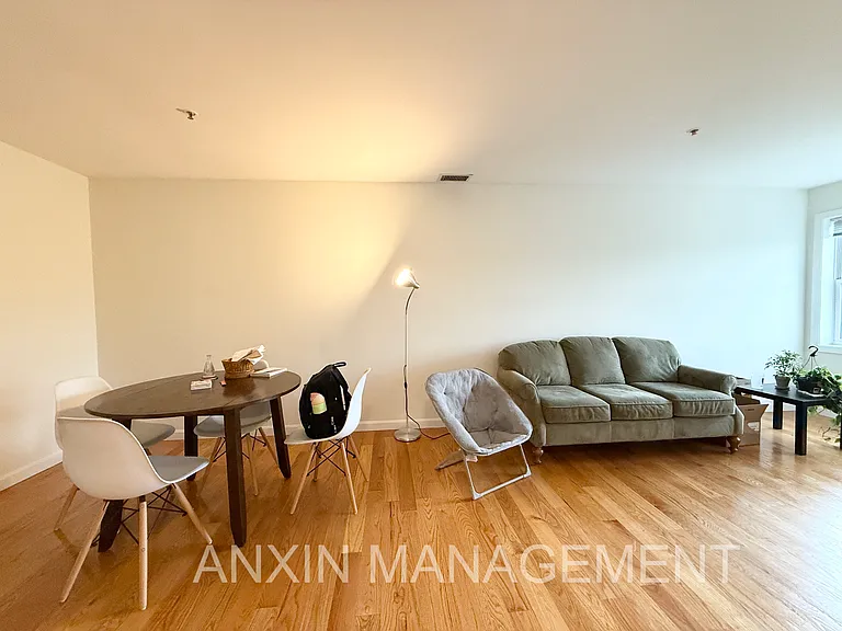 660 Cambridge St #401 — Photo 4