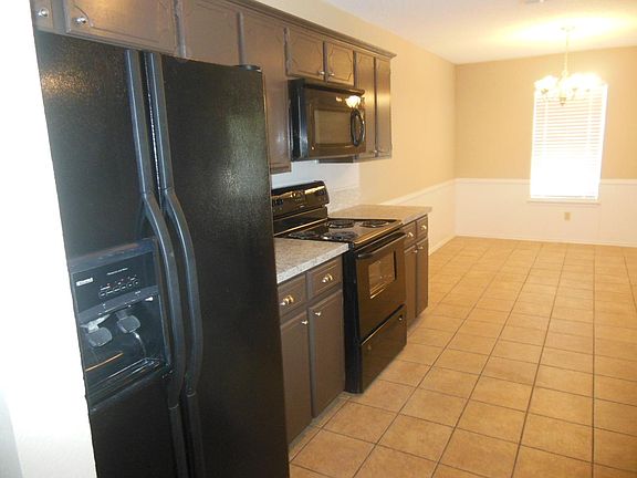 kitchen/dining