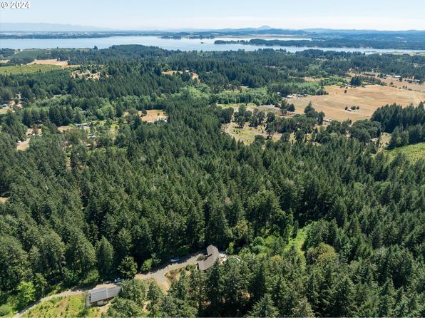 90050 Killian Ln, Elmira, OR 97437
