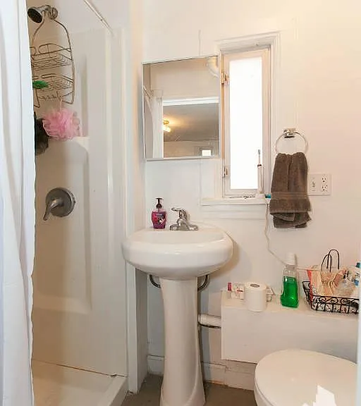 1629 W Huron St #1R — Photo 9