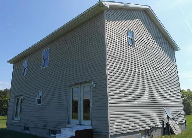 2nd image of 2819 Coleman Rd
