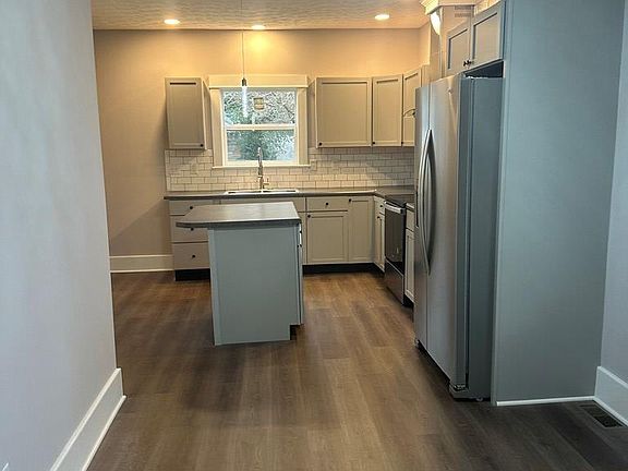 5th image of 1016 28th St