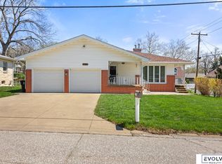 517 N 11th St, Plattsmouth, NE 68048