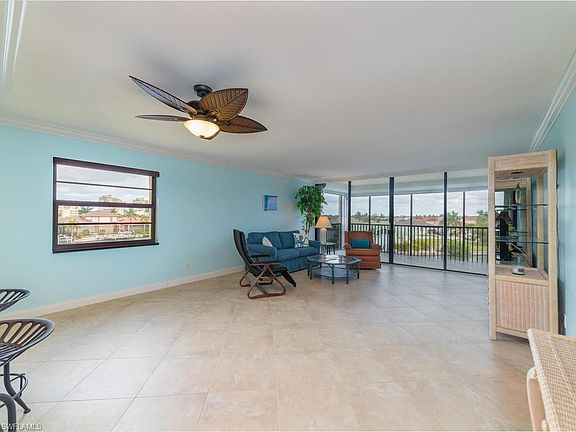 5th image of 880 Huron Ct #1-403