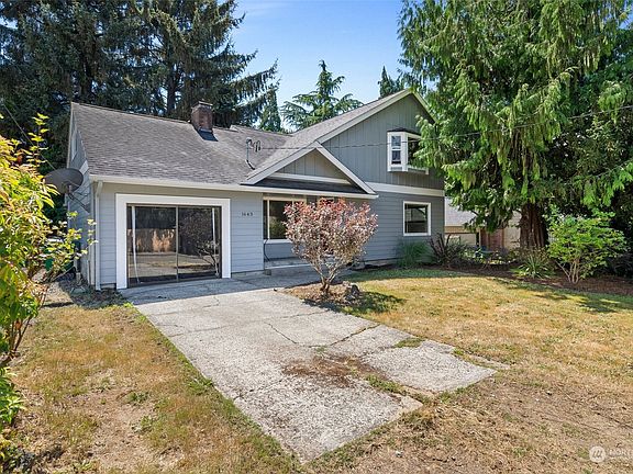 2nd image of 1643 Miller Avenue NE