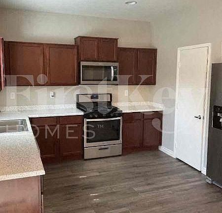 5th image of 5412 Mercury Springs Dr