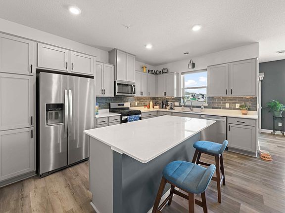 3rd image of 17066 Dysart Pl