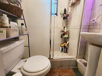 Rented by RELEASE NY