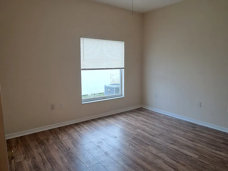 41 Rickenbacker Dr — Photo 23