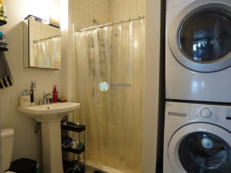 11 Vernon St #1 — Photo 17