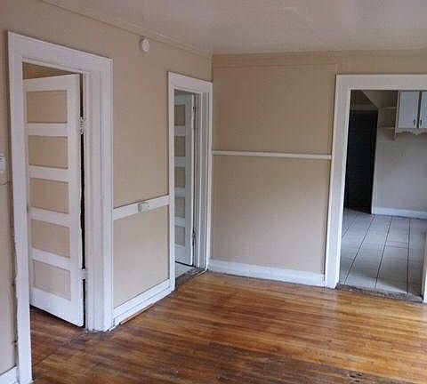 2nd image of 111 Wall St