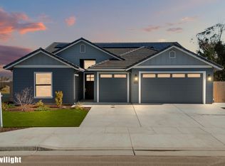 928 Hidden Rdg, Tulare, CA 93274