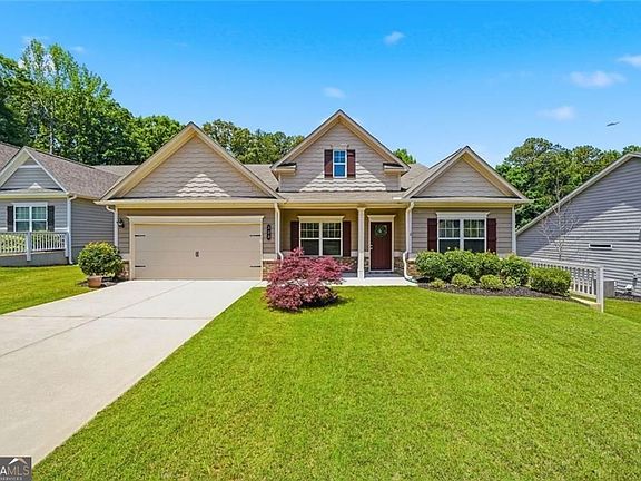 3rd image of 222 Woodford Dr
