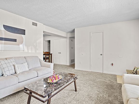 5th image of 5477 E 71st St #33
